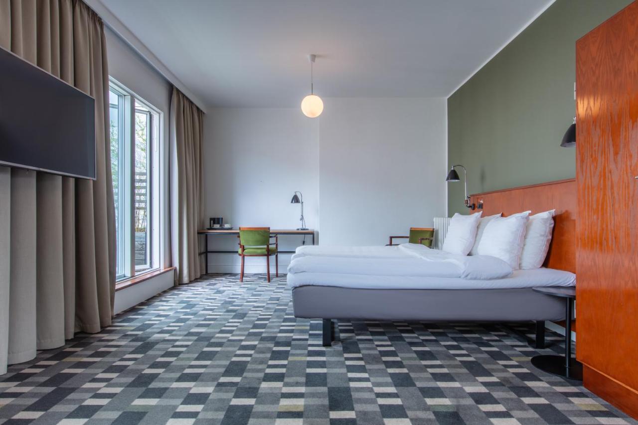 Standard Room with Balcony,1154647707:JPEG