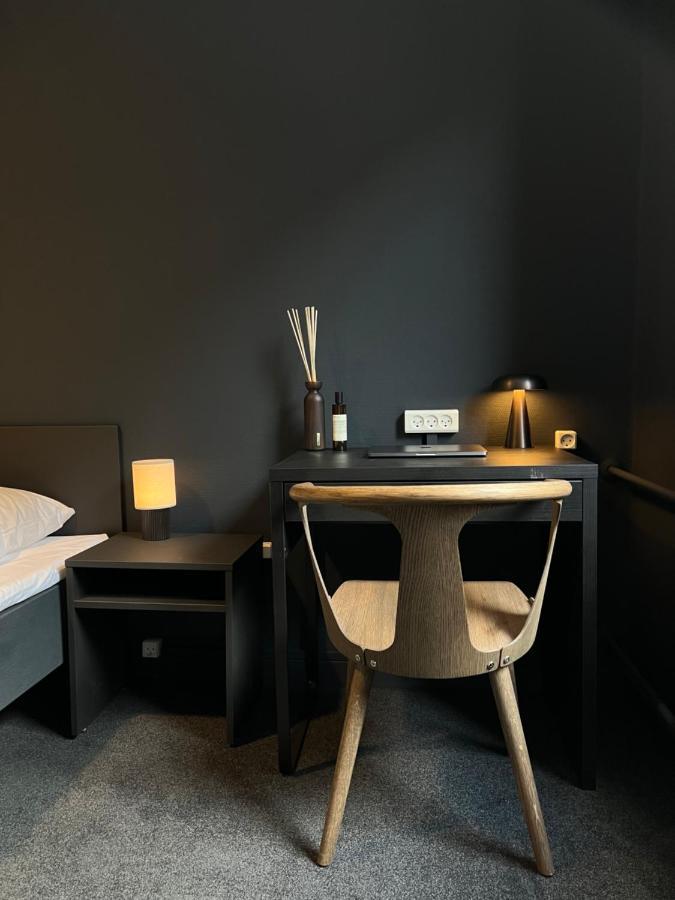 Premium Single Room,1500409672:JPEG