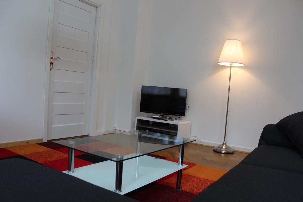 Apartamento com 1 Quarto