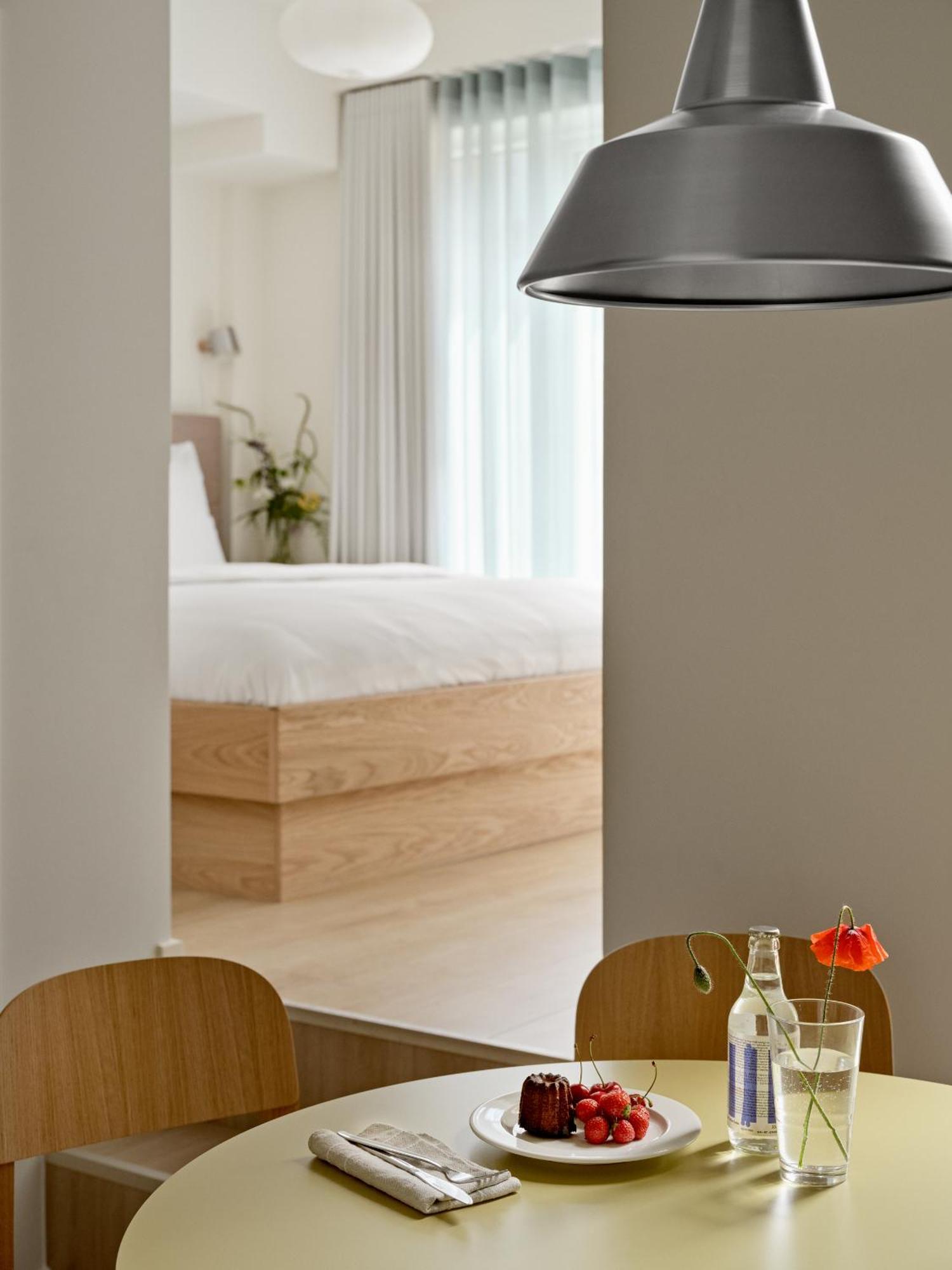 Family Studio,1630798605:JPEG