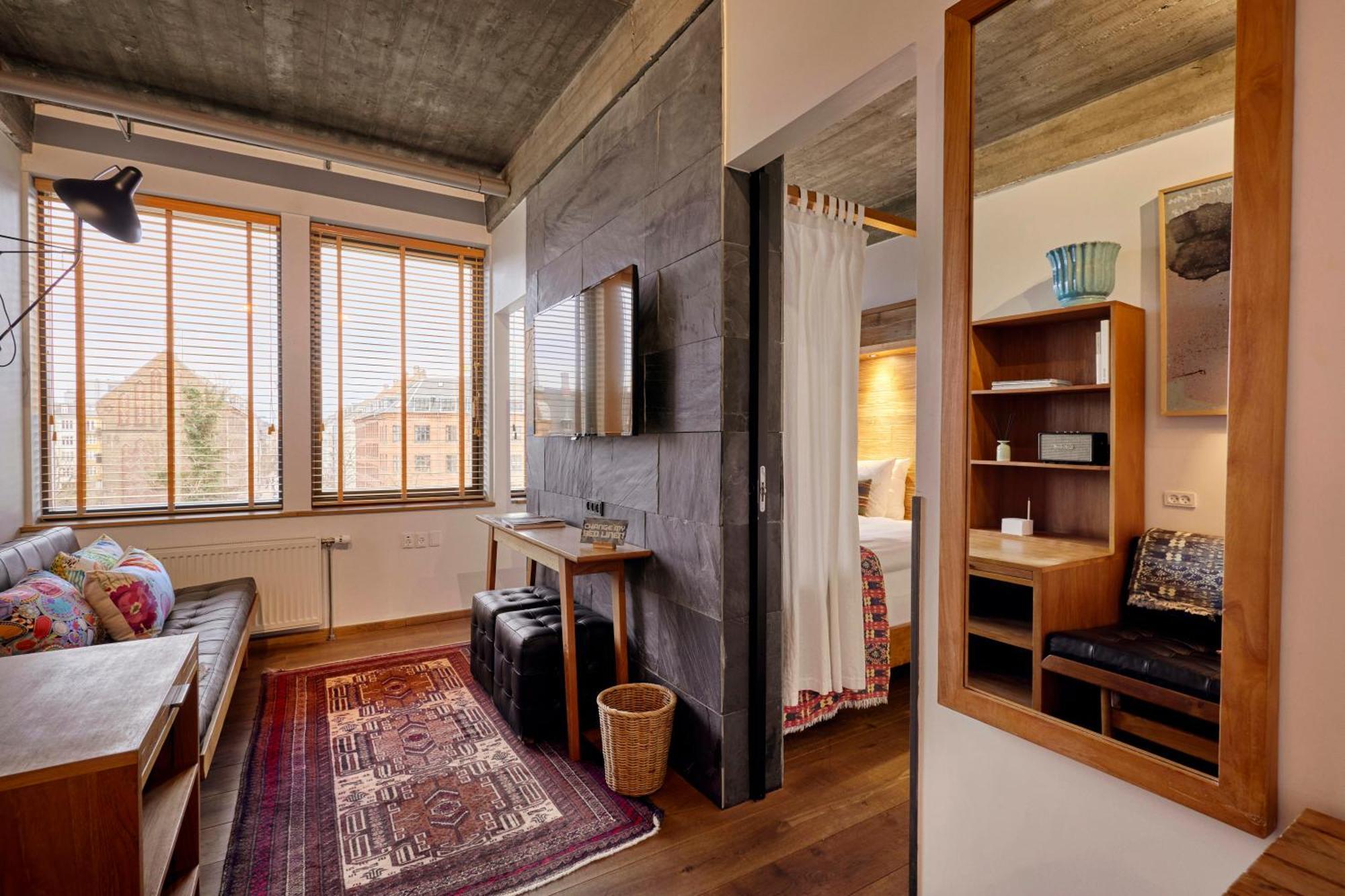 Deluxe Single Room,1769508072:JPEG