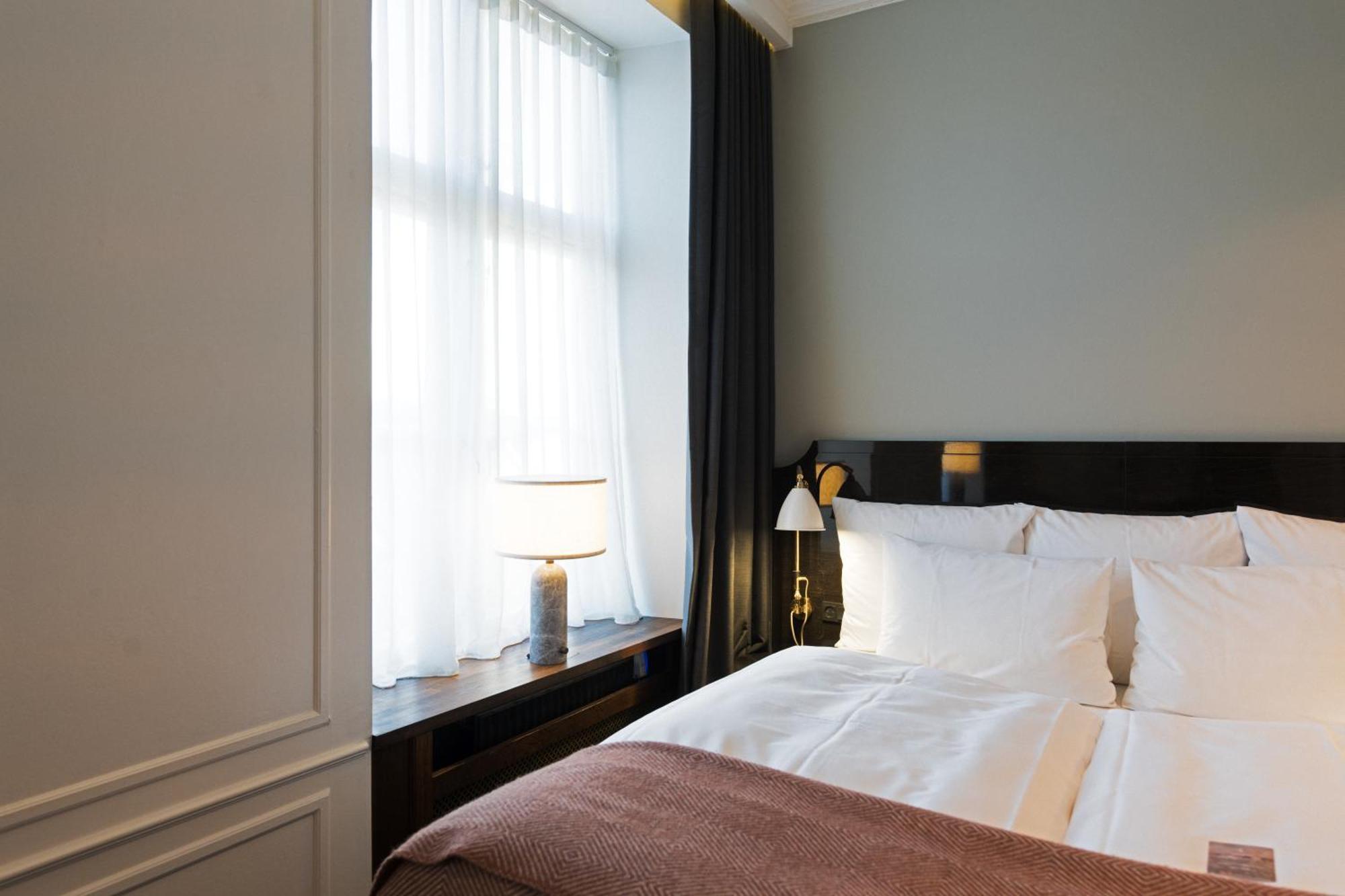 Medium Double Room
