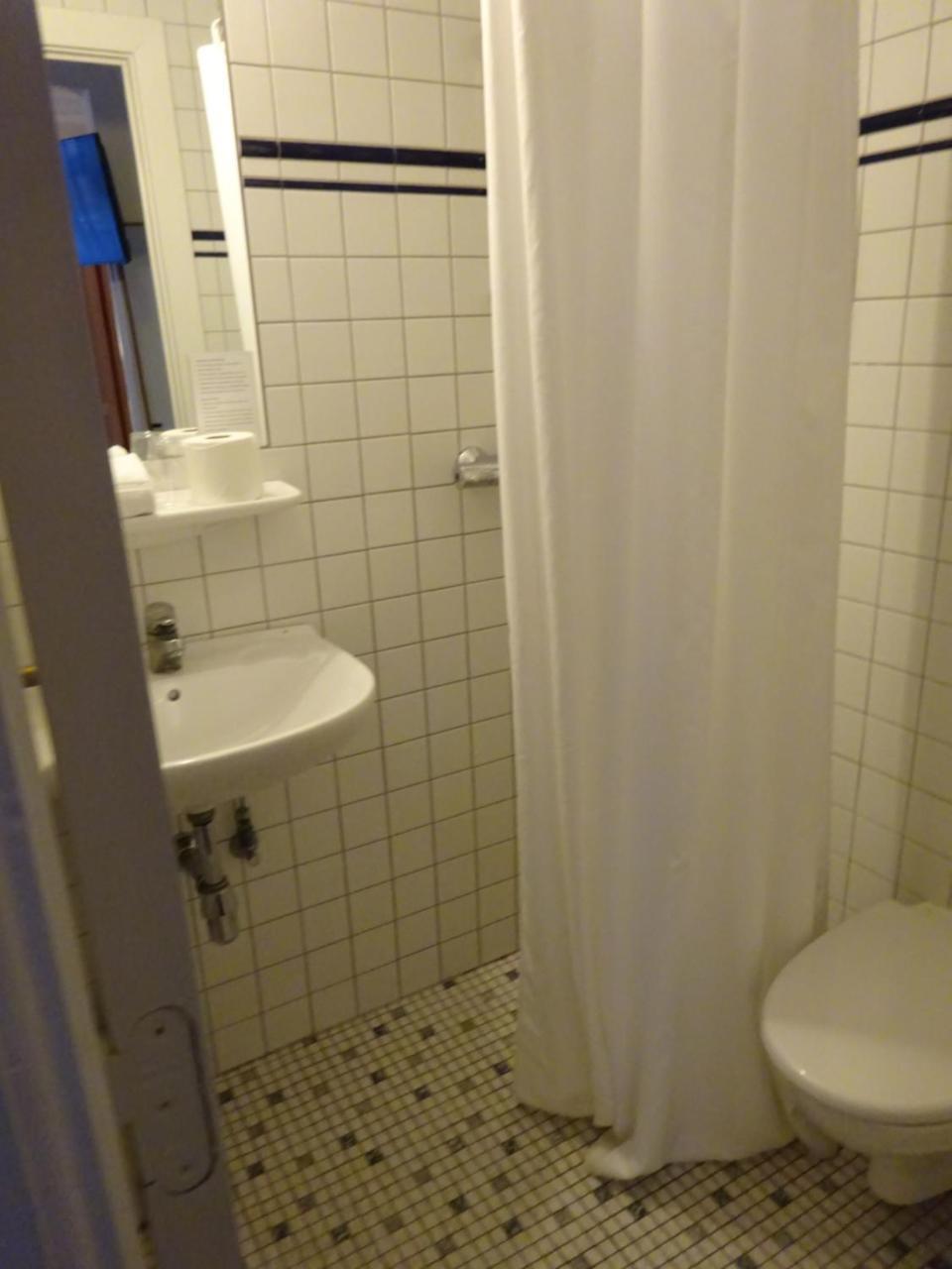 Quadruple Room with Bathroom