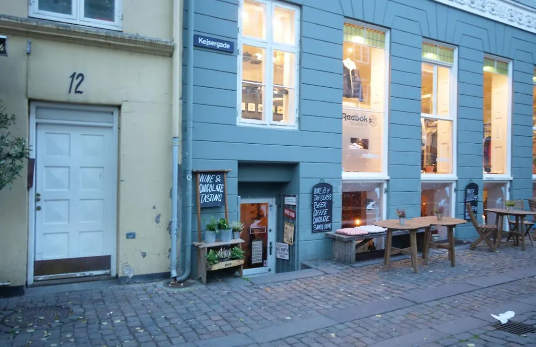 Lukket Lejlighed-1