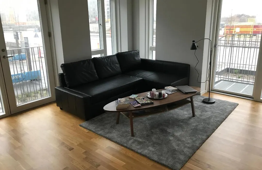 Single Room In Shared Apartment With Single Bed-1