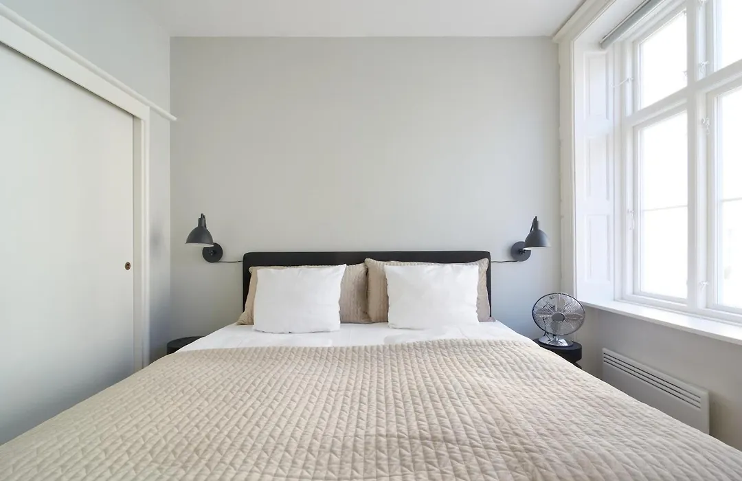 2Br In Vibrant & Colourful Nyhavn Copenhagen City-1