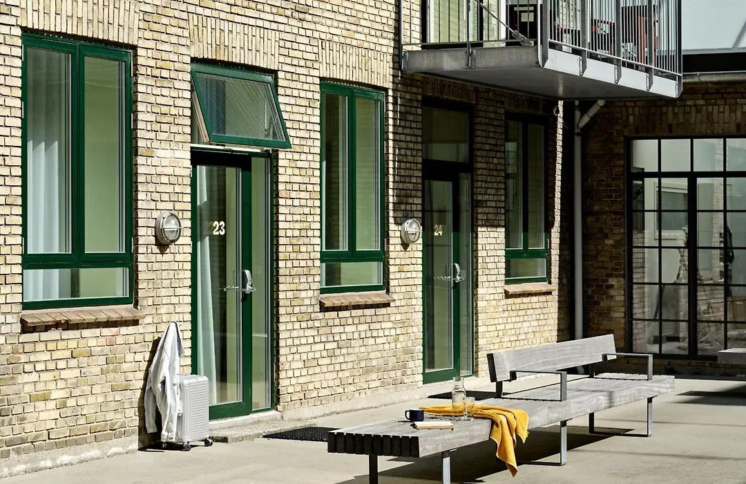 Brik Apartment Hotel-1
