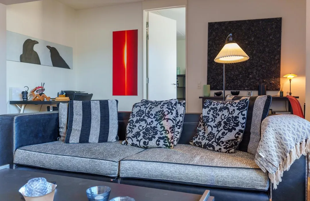 Modern Apartment With Balcony Near Tivoli & Metro-1