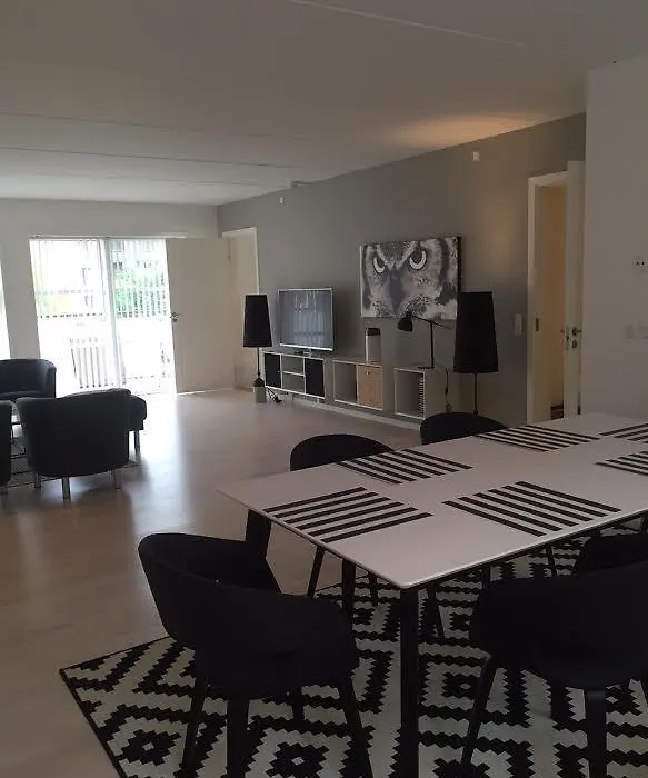 City Lux Apartment With 2 Full Bathrooms 2Tv-1