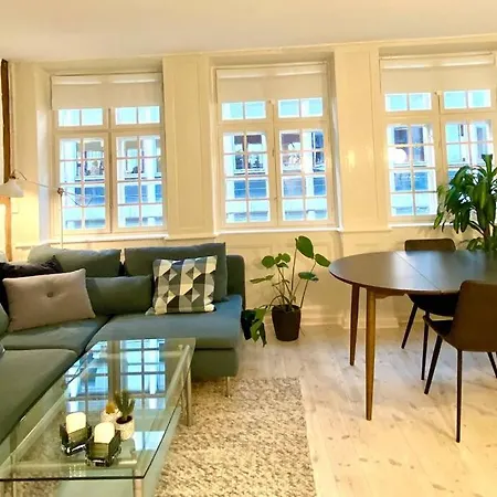 Luxury 'Kings Garden' City-Flat In Center Of Town-2