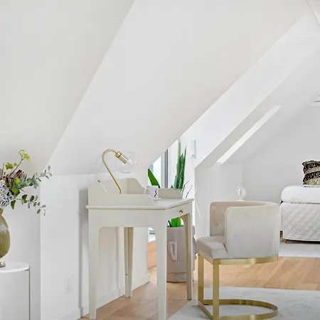 Regent 9 - Great Apt With Terrace In City Centre-2