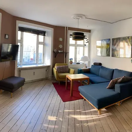 Nice Flat And Area-3