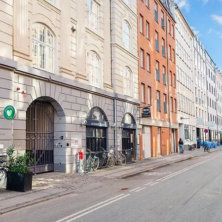 Sanders Secret - Pleasant Three-Bedroom Townhouse Near Main Attractions-2