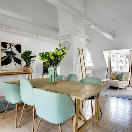 Main 2 - Cute 2-Bdr Apt In Central Copenhagen-3