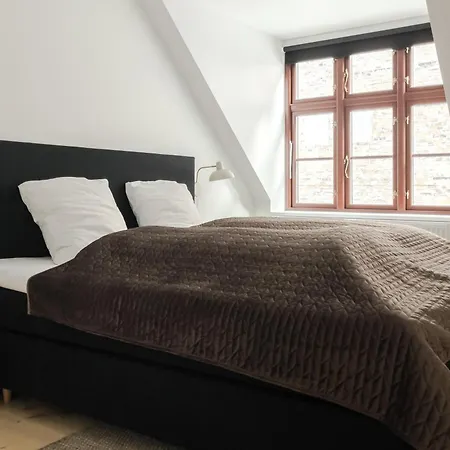 Central City Apartment On Best Location By Round Tower-3