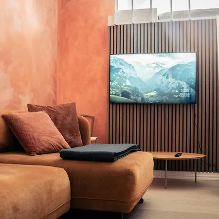 Spacious Green Apartment With Amazing Loft-2
