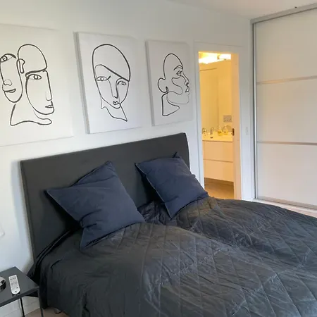 City Lux Apartm, 2 Full Bathrooms, 2Tv-3
