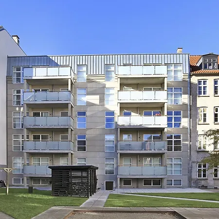 City Lux Apartment With 2 Full Bathrooms 2Tv-3