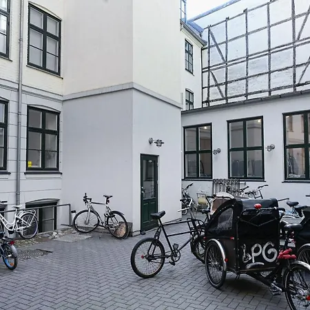 Sanders Tower - Cozy Two-Bedroom Apartment In Charming Copenhagen-3