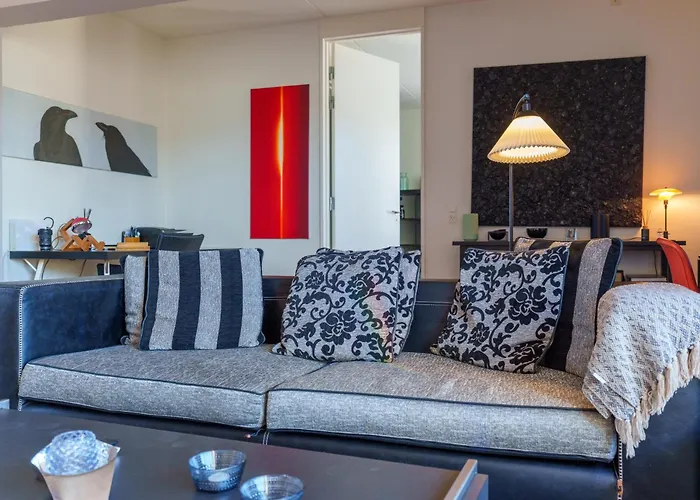 Modern Apartment With Balcony Near Tivoli & Metro Copenhague admite animales